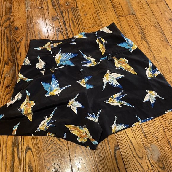 NWT Womans ZARA Tropical Print Shorts Baggy Parrot Size L - Picture 15 of 16
